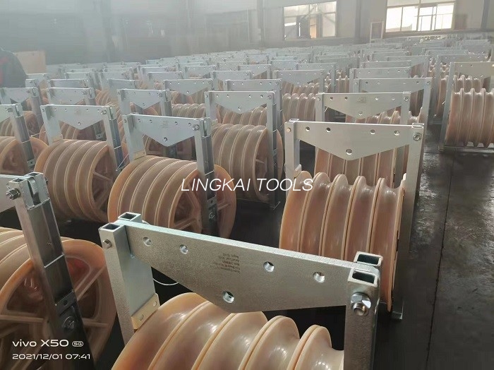 Ligne de transmission à trois gerbes de 508 x 75 mm Conducteur en nylon Mc ficelant le bloc pilote