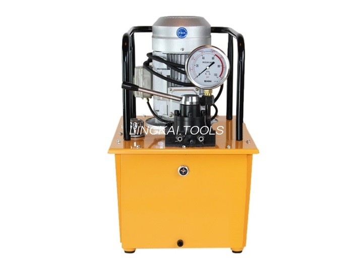 pompe hydraulique à commande électrique de l'outil de sertissage à haute pression 2.5L/Min/70Mpa 0.75KW