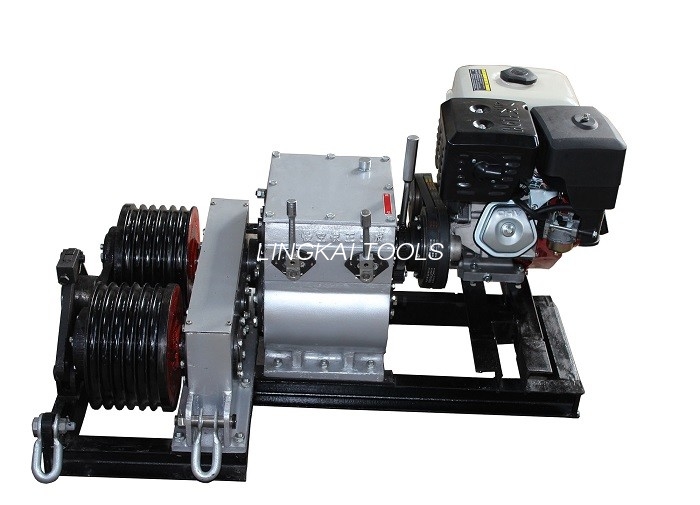 Treuil actionné par moteur à essence de Honda 5T avec deux tambours de câble pour la traction de câble métallique