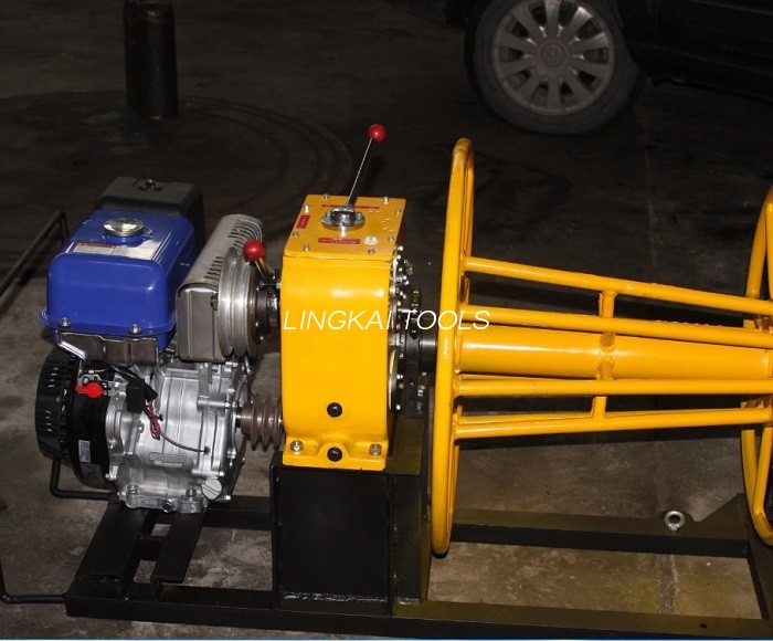 Treuil de câble métallique de moteur à essence 2 tonnes pour le fil prennent/Rewinder câble métallique
