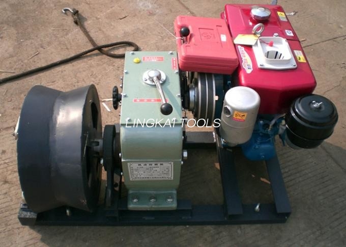 Extracteur inverseur de treuil de câble avec le moteur diesel refroidi à l'eau dans la construction en ligne
